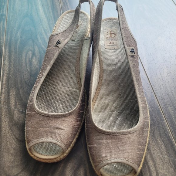 Berevere slingback peep-toe espadrille sandals - Picture 2 of 3